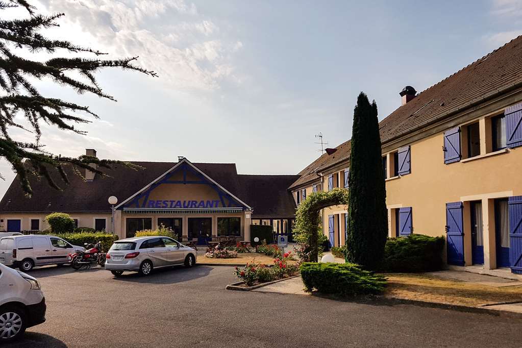 Comfort Hotel Etampes Exterior photo